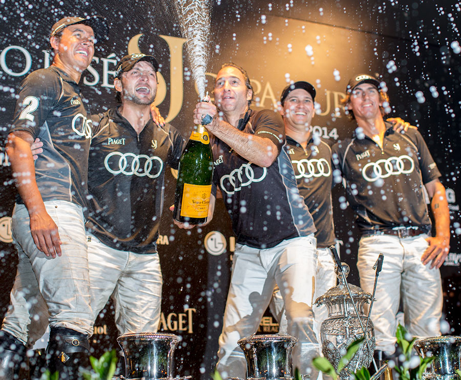 São José Polo Audi comemora o segundo título da São José Copa Ouro Audi. (crédito - Raphael Macek)